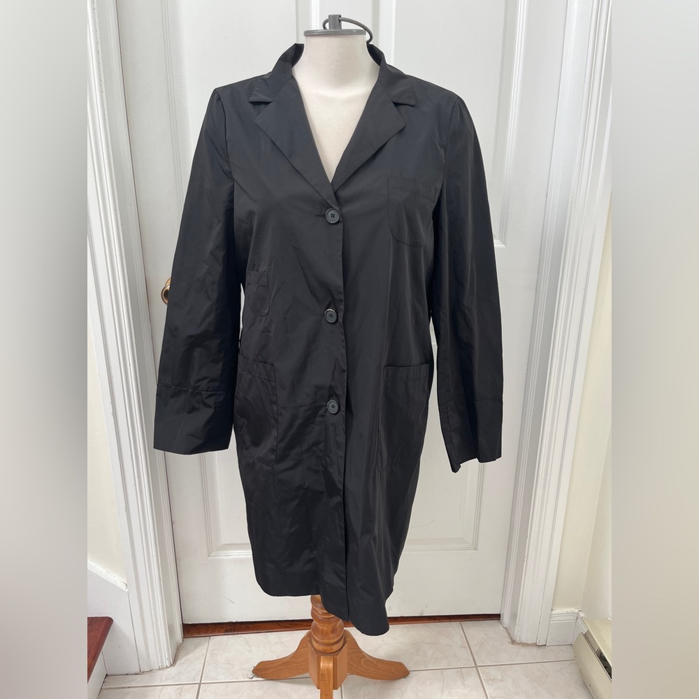 Yargici Classic Black Trench Coat for Women